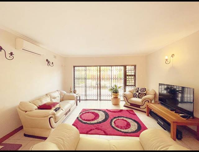 4 BEDROOM TOWNHOUSE FOR SALE IN MUSGRAVE